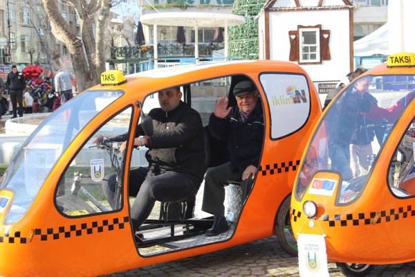 Bisiklet taksi ilk kez Türkiye'de